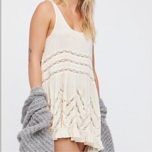 FREE PEOPLE slip like lace dress